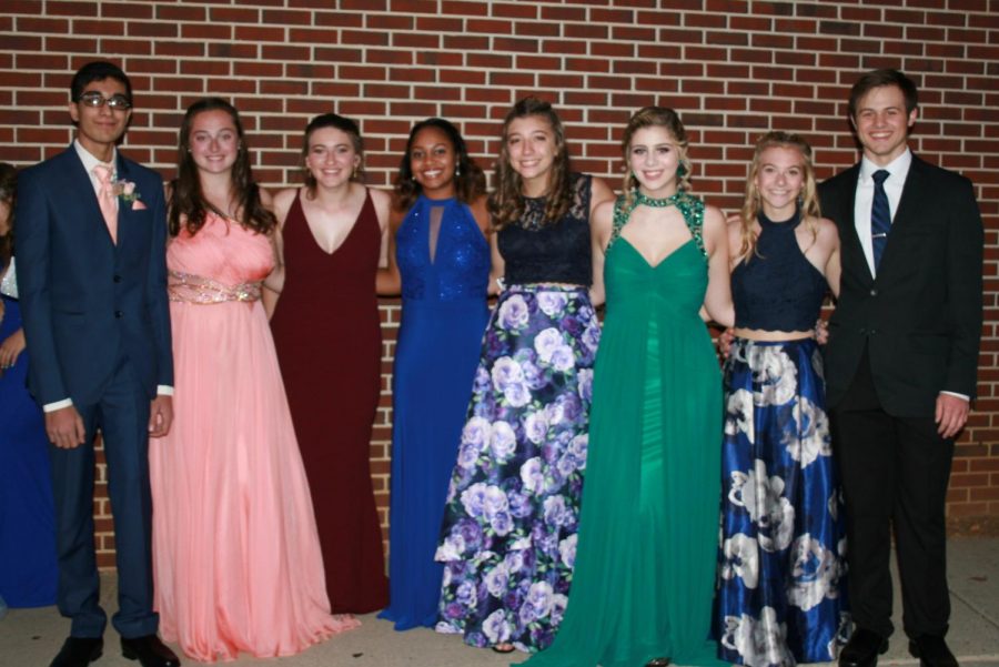 DHS students dressed to impress at Homecoming 2019. 