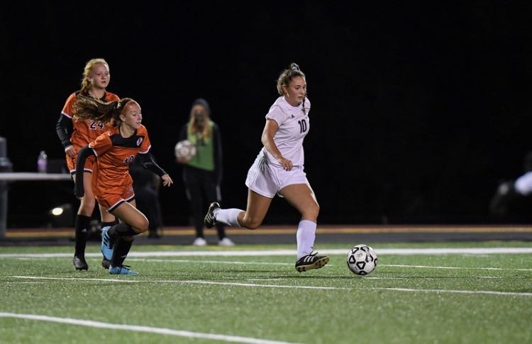 Maggie Groh playing in a soccer game for Dallastowns Wildcats.