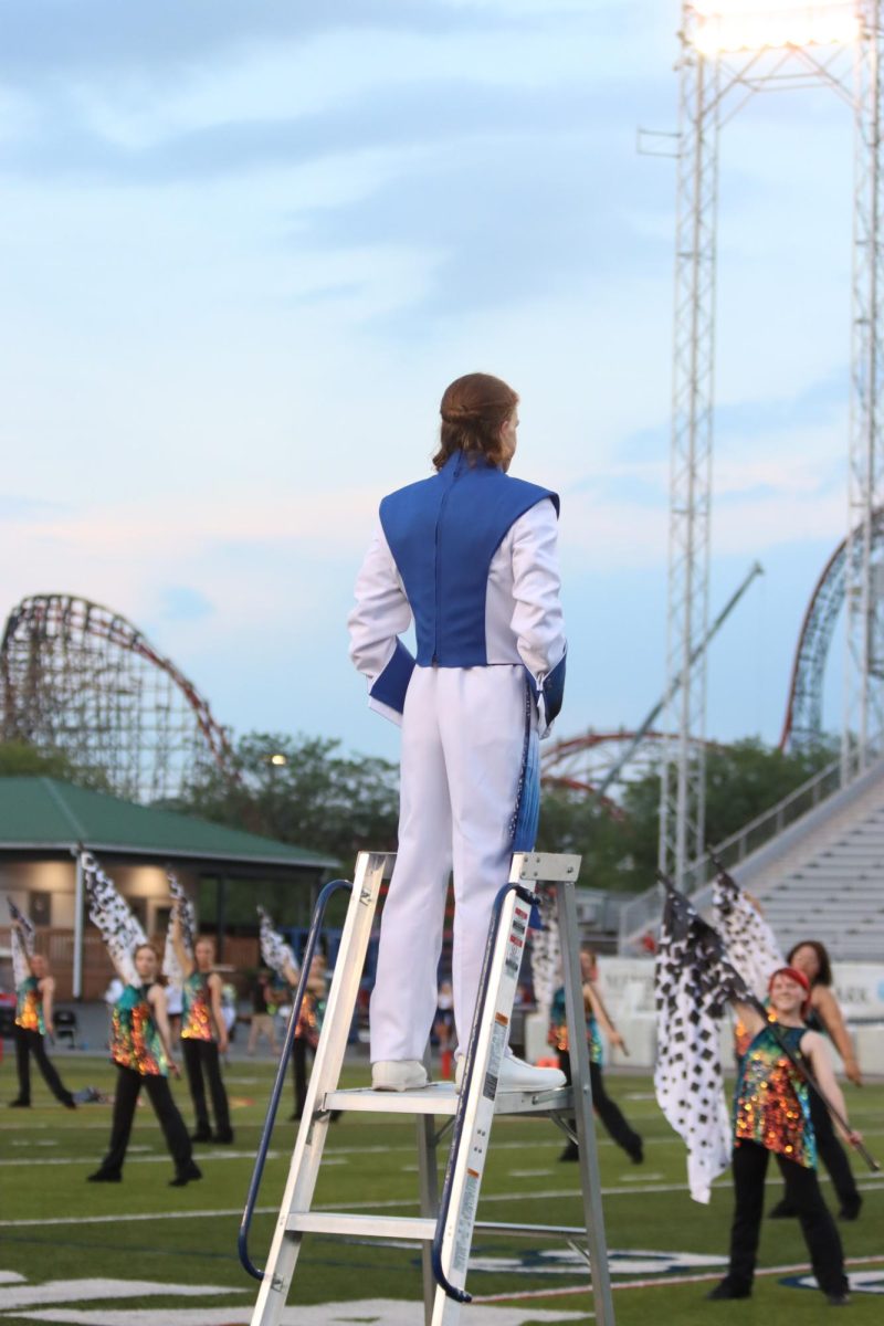 Max Scarcelli at attention during halftime at Hershey waiting for Cioffi and Vaida to switch.