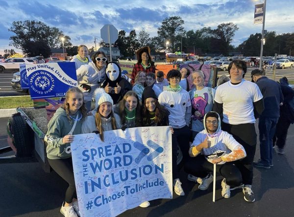 Club members represent Unified in the annual Dallastown Halloween Parade. (dtownunified Instagram)